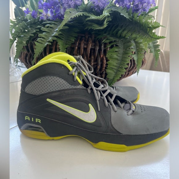 Nike Air Visi Pro 3 Hi top basketball shoes Grey Volt men 13 -525745–004 - Picture 5 of 16